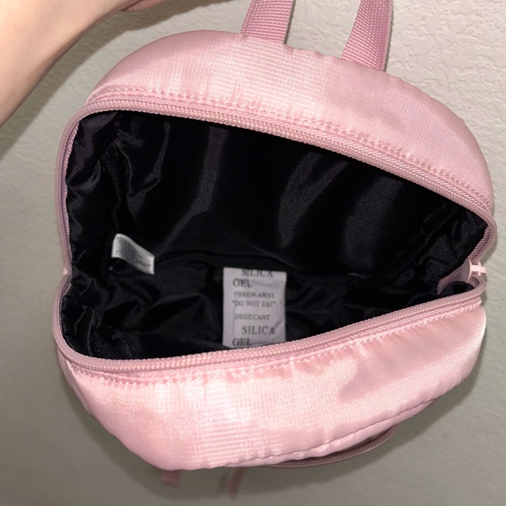 VS PINK Mini Backpack - Picture 4 of 7